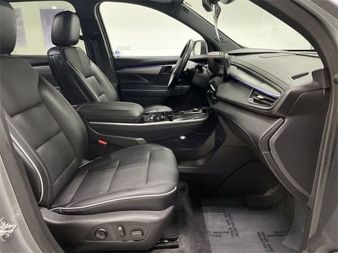 Certified 2025 Buick Enclave Preferred image 21