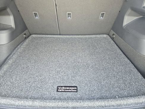 New 2026 Volkswagen Tiguan SE image 25