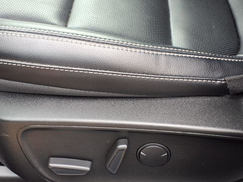 Certified 2022 Ford Escape SEL image 5