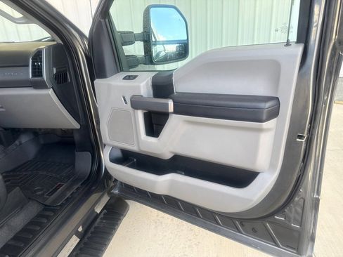Used 2020 Ford F350 XLT AWD/4WD image 17