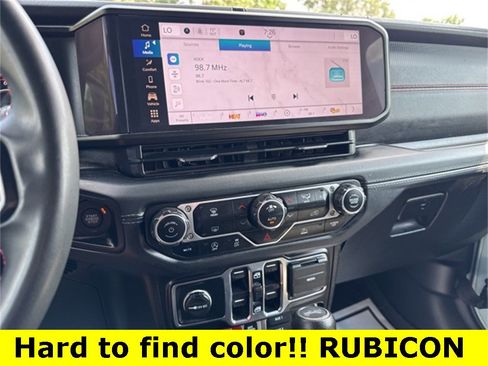 Used 2024 Jeep Wrangler Unlimited Rubicon image 12