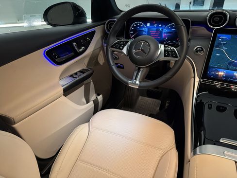 Certified 2026 Mercedes-Benz GLC 300 image 28