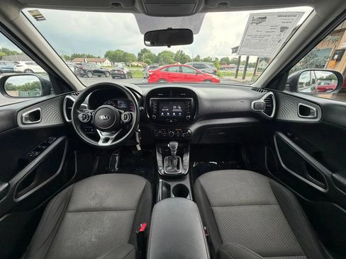Used 2020 Kia Soul LX FWD image 35