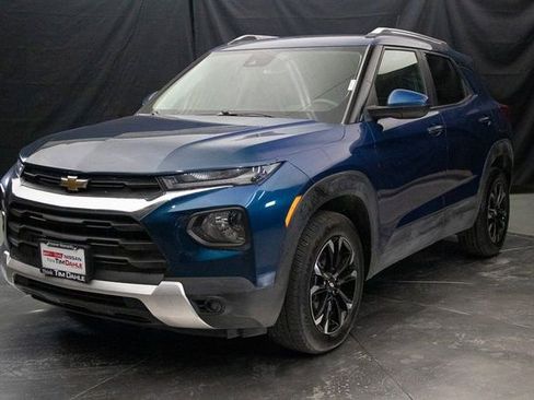 Used 2021 Chevrolet TrailBlazer LT w/ Convenience Package AWD/4WD image 6