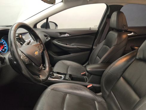 Used 2017 Chevrolet Cruze Premier image 17