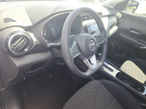 Certified 2023 Nissan Kicks SV image 17