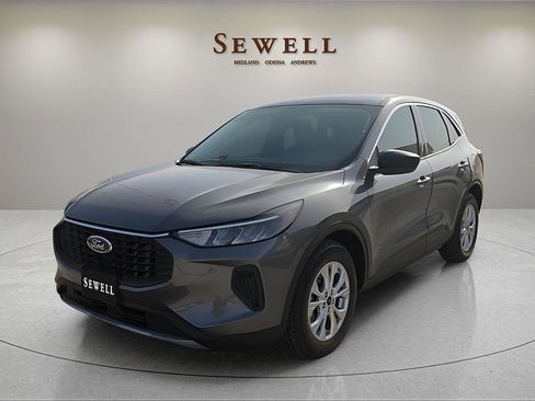 Used 2023 Ford Escape Active image 1