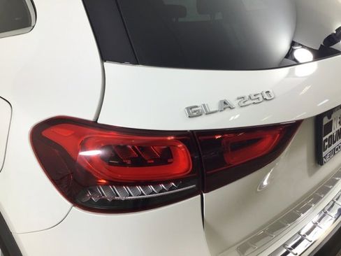 Used 2023 Mercedes-Benz GLA 250 4MATIC image 24