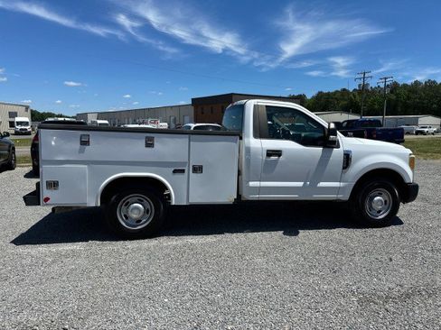 Used 2017 Ford F250 XL w/ Power Equipment Group RWD image 7