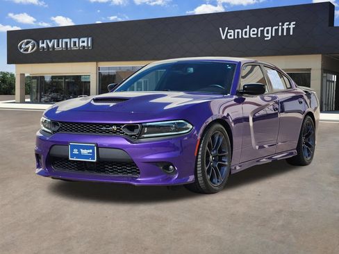 Used 2023 Dodge Charger Scat Pack w/ Plus Group RWD image 2