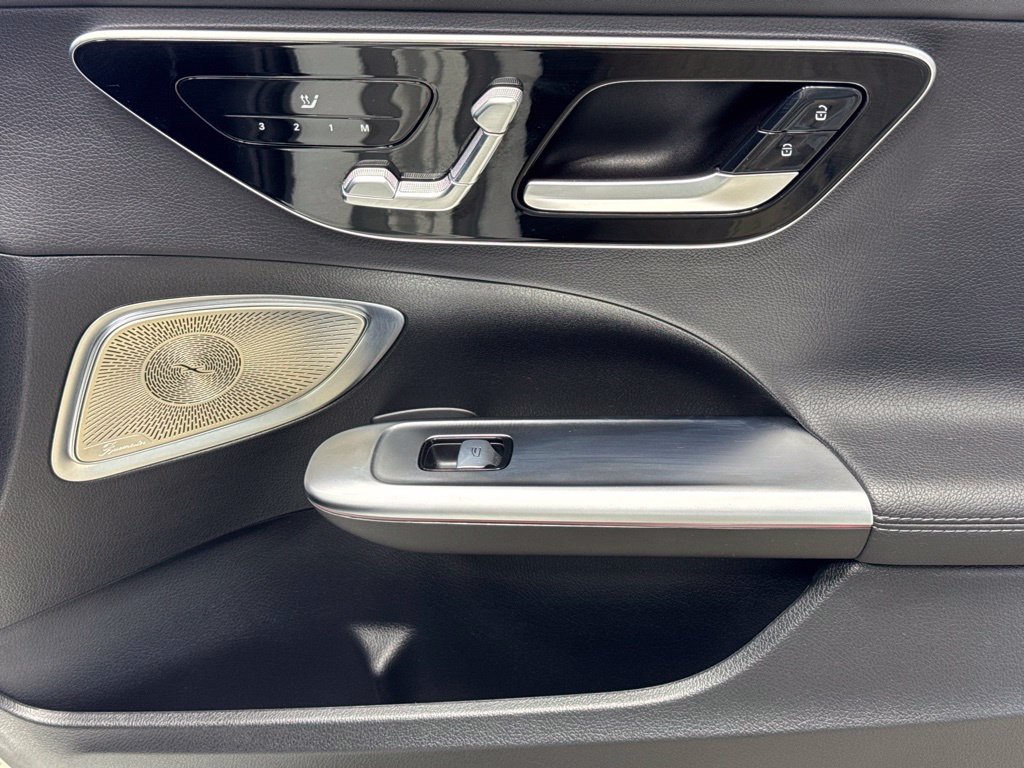 Used 2023 Mercedes-Benz C 300 4MATIC Sedan image 27