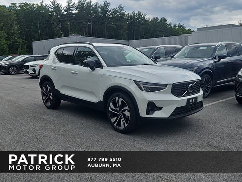 New 2026 Volvo XC40 B5 Plus w/ Climate Package AWD/4WD image 1
