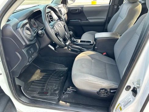 Used 2021 Toyota Tacoma SR AWD/4WD image 6