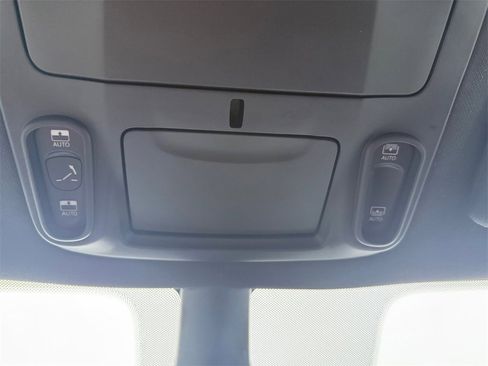 New 2026 Chrysler Pacifica Select image 23