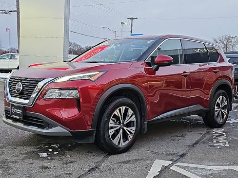 Certified 2021 Nissan Rogue SV image 3