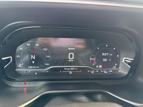 Used 2022 GMC Yukon XL Denali image 30