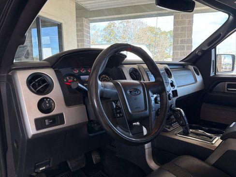 Used 2014 Ford F150 Raptor image 15