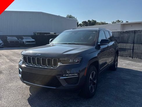 Used 2024 Jeep Grand Cherokee Limited 4xe AWD/4WD image 1