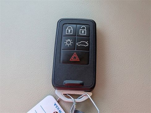 Used 2016 Volvo S80 T5 w/ Convenience Package image 32