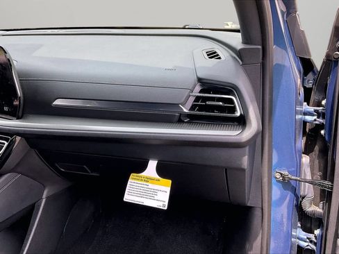 Used 2025 Chevrolet Traverse LT w/ LPO, Floor Liner Package FWD image 20