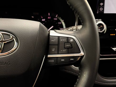 Used 2021 Toyota Highlander Platinum image 38