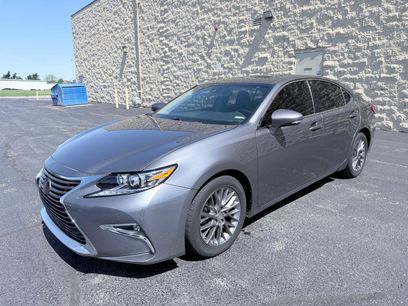Used 2018 Lexus ES 350 w/ Premier Package