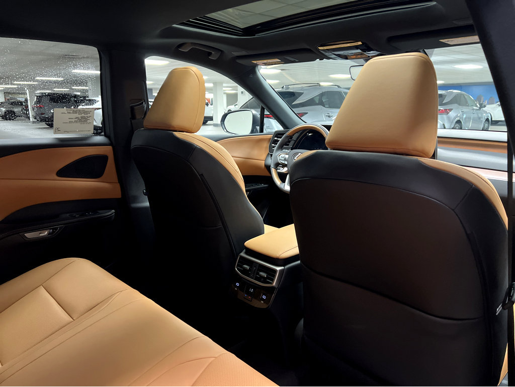 New 2026 Lexus RX 350h AWD/4WD image 22