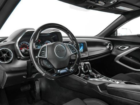 Used 2018 Chevrolet Camaro LT w/ RS Package image 11