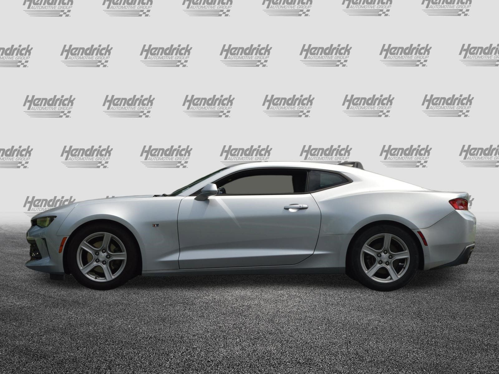 Used 2018 Chevrolet Camaro LT RWD image 7