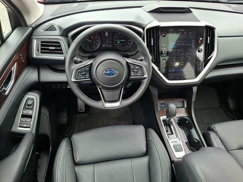 Used 2023 Subaru Ascent Touring AWD/4WD image 11