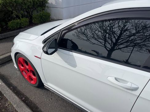 Used 2020 Volkswagen GTI S image 15