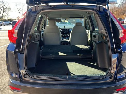 Used 2018 Honda CR-V LX image 9