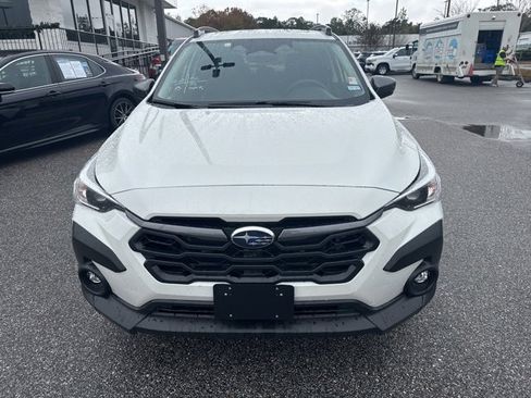 Used 2025 Subaru Crosstrek 2.0i Premium image 2