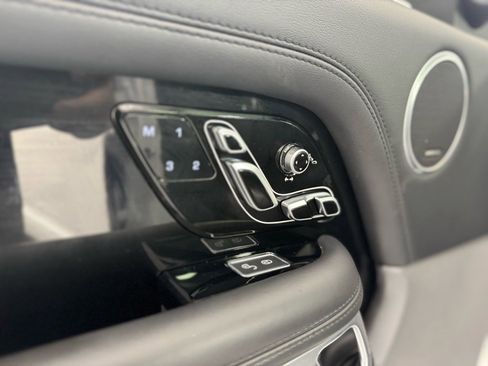 Used 2020 Land Rover Range Rover Long Wheelbase HSE image 12