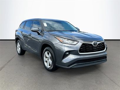 Used 2020 Toyota Highlander LE