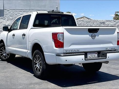 Used 2023 Nissan Titan SV AWD/4WD image 10