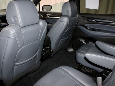 Used 2024 Buick Enclave Premium AWD/4WD image 21