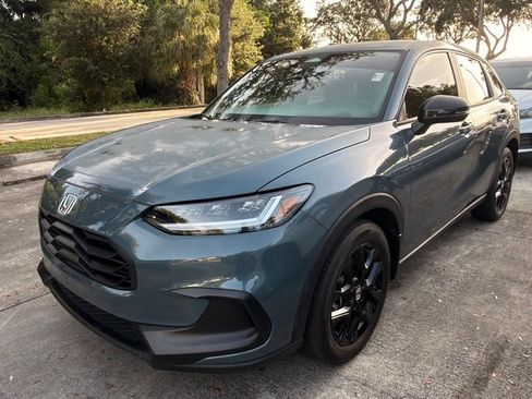 Used 2024 Honda HR-V Sport image 2