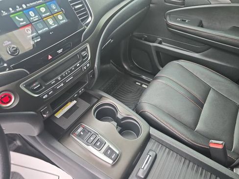 Used 2023 Honda Passport TrailSport image 25
