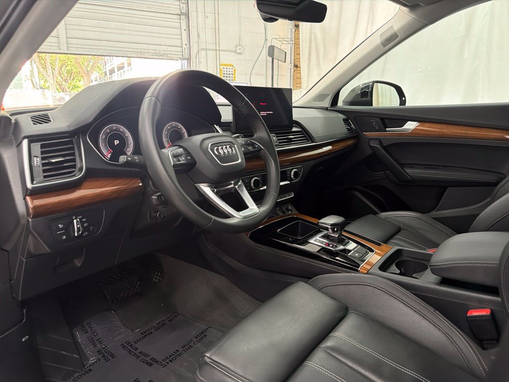 Used 2023 Audi Q5 2.0T Premium Plus AWD/4WD image 13