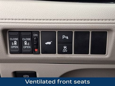 Used 2025 Honda Odyssey Elite image 9
