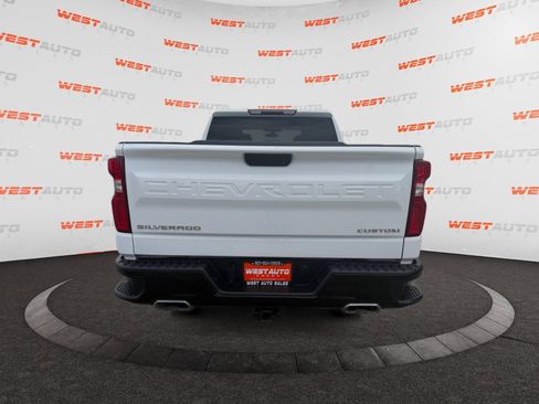 Used 2021 Chevrolet Silverado 1500 Custom Trail Boss AWD/4WD image 4