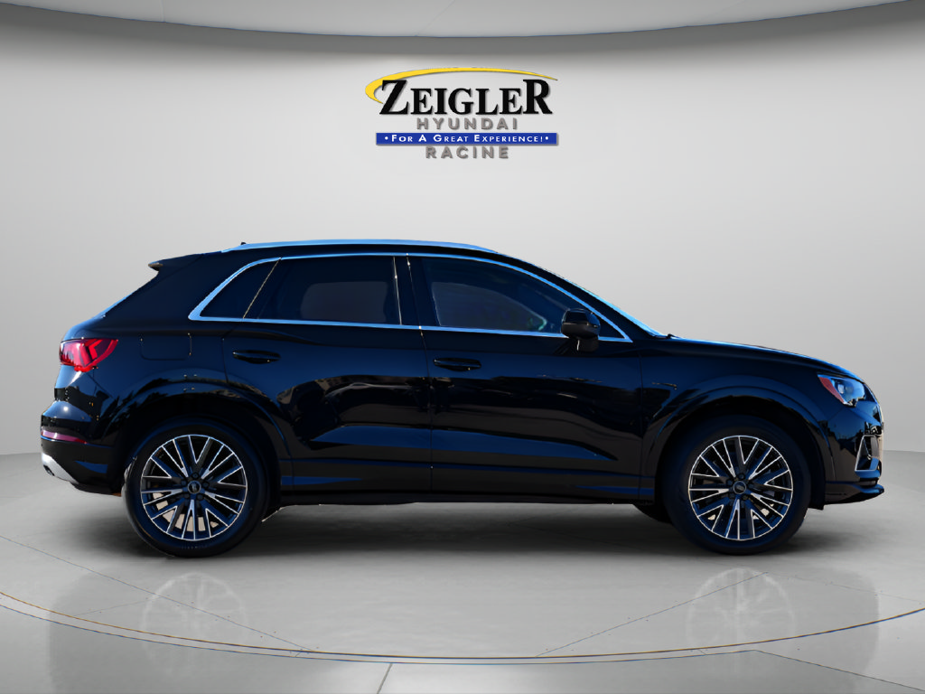 Used 2022 Audi Q3 2.0T Premium w/ Convenience Package AWD/4WD image 8