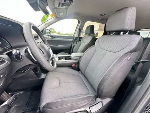 Used 2023 Hyundai Palisade SE image 11