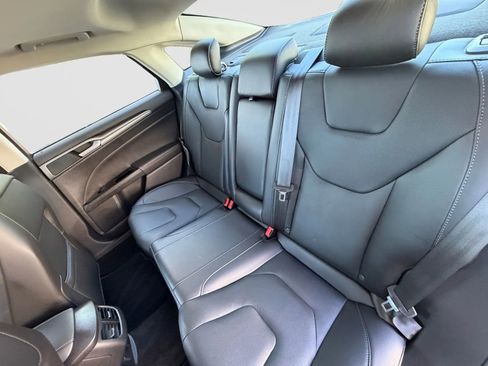 Used 2013 Ford Fusion Titanium w/ Titanium Driver Assist Pkg AWD/4WD image 15