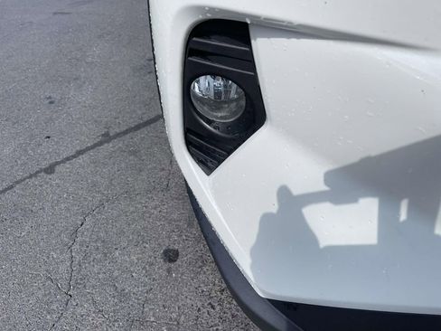 Used 2021 Toyota RAV4 XLE Premium image 20