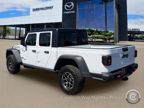 Used 2026 Jeep Gladiator Rubicon AWD/4WD image 3