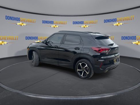 Used 2021 Chevrolet TrailBlazer RS w/ Sun and Liftgate Package FWD image 9