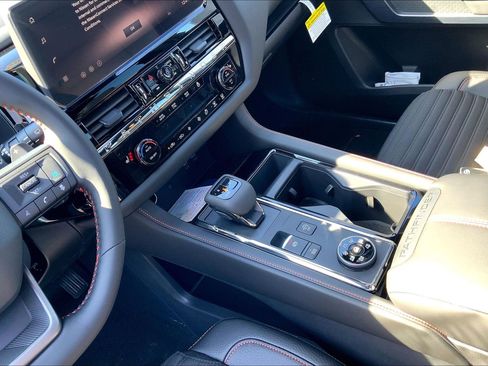 New 2026 Nissan Pathfinder Rock Creek image 8