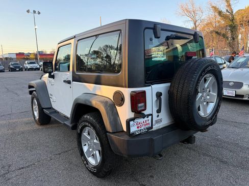 Used 2012 Jeep Wrangler Sport image 4